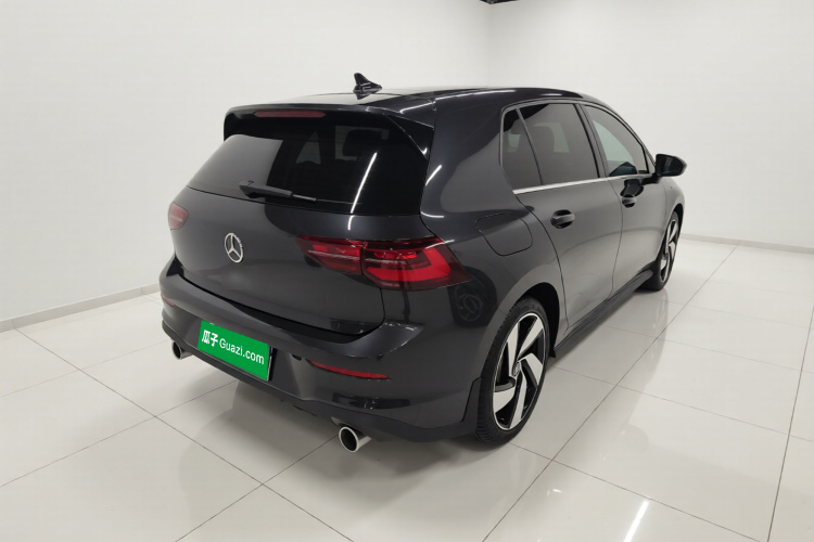 Volkswagen GolfGTI 2023 immagine di auto #5