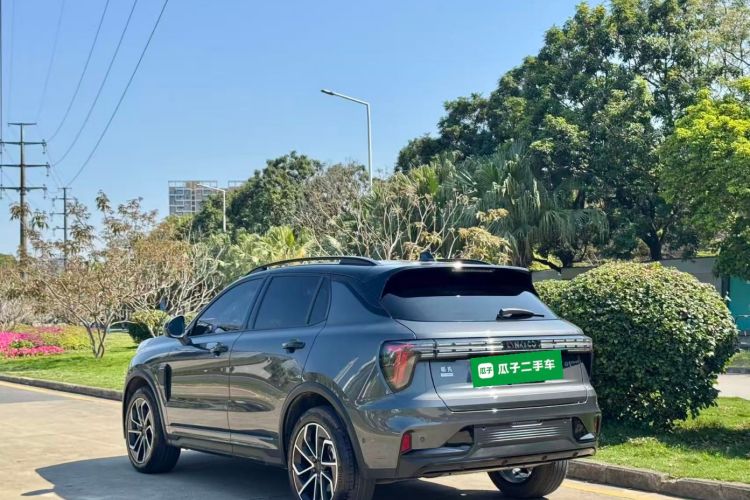 Lynk & Co 01 EM-P 2022 car image #5