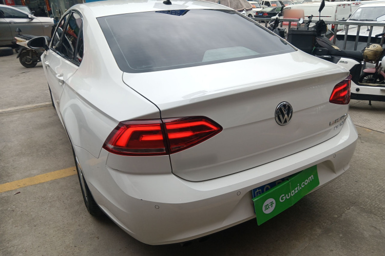 Volkswagen Lamando 2018 immagine di auto #5