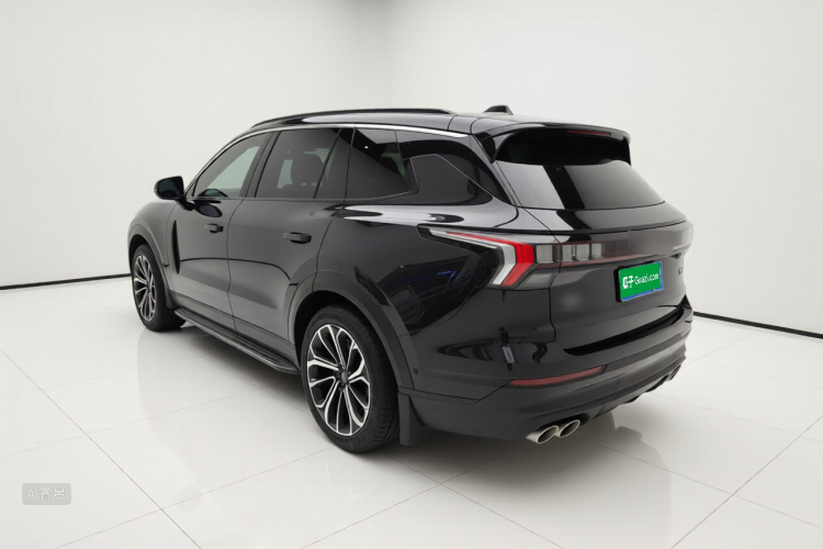 Lynk & Co 09 2022 #5 Lynk & Co 09 2022 car image #5
