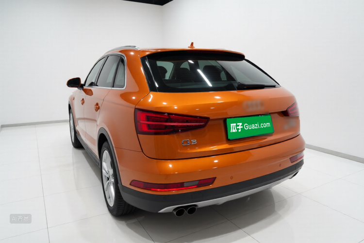 Audi Q3 2018 car image #5