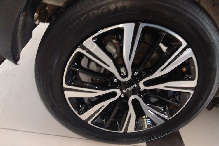 Kia KX1 2021 car image #5