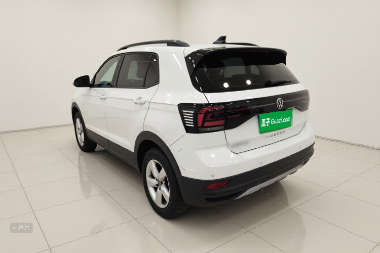 Volkswagen T-Cross 2020 car image #5