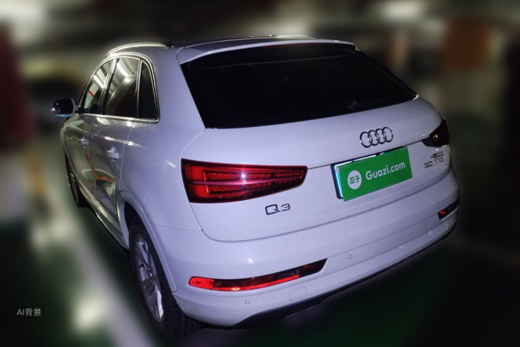 Audi Q3 2017 car image #5
