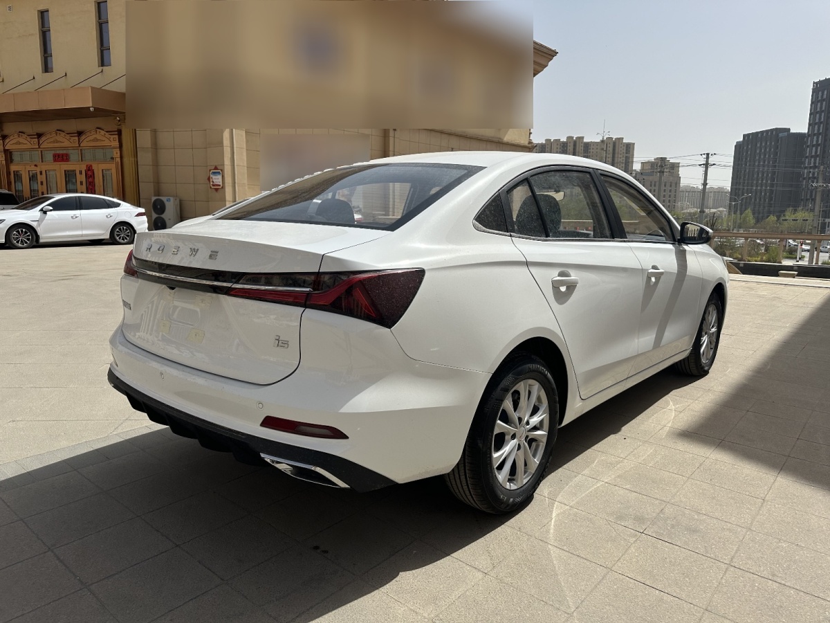 Roewe i5 2025 #5 Roewe i5 2025 car image #5