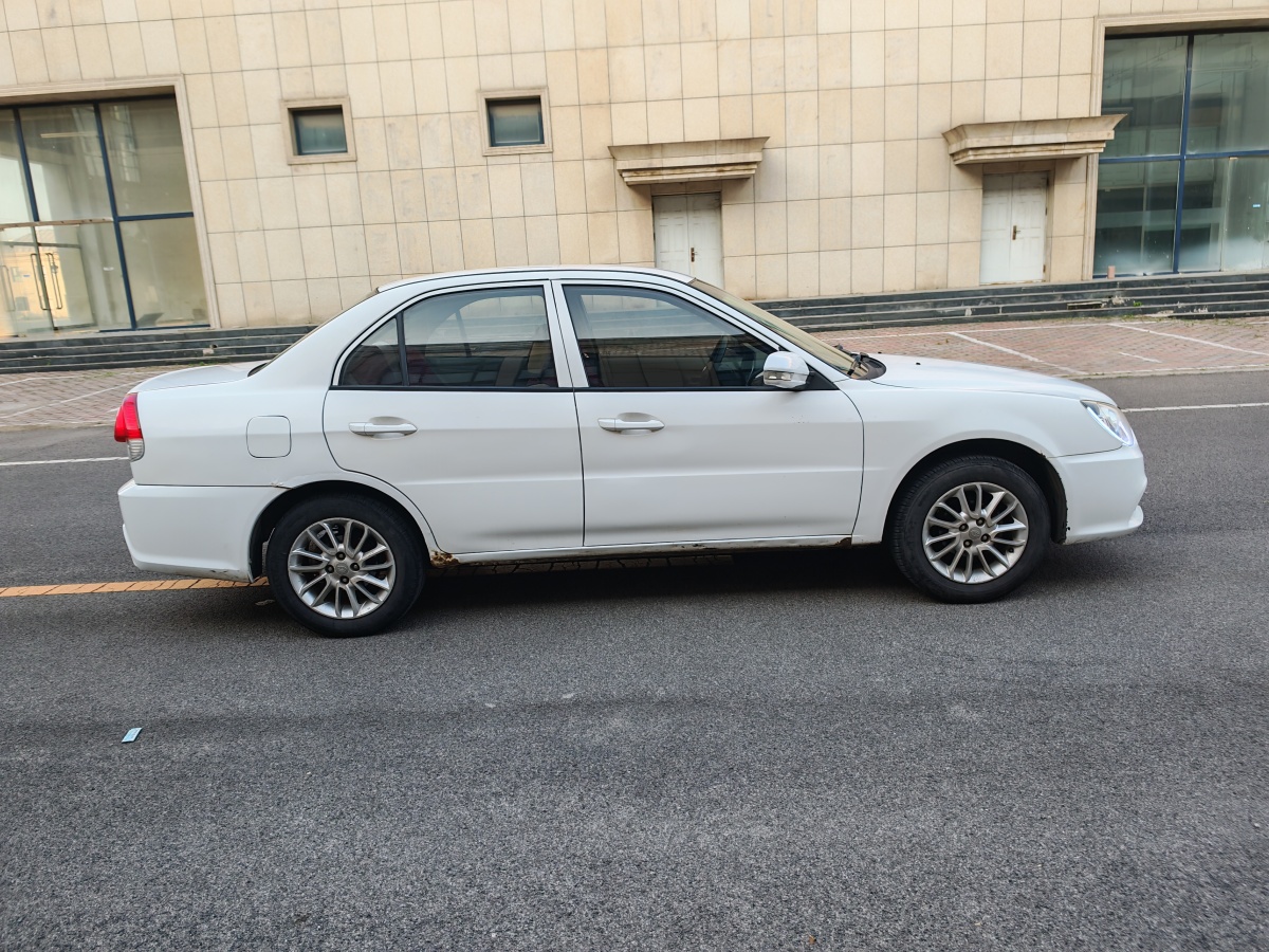 Soueast 2015 #5 Soueast 2015 car image #5