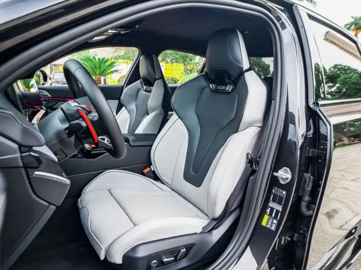 BMW M5 New Energy 2025 car image #5