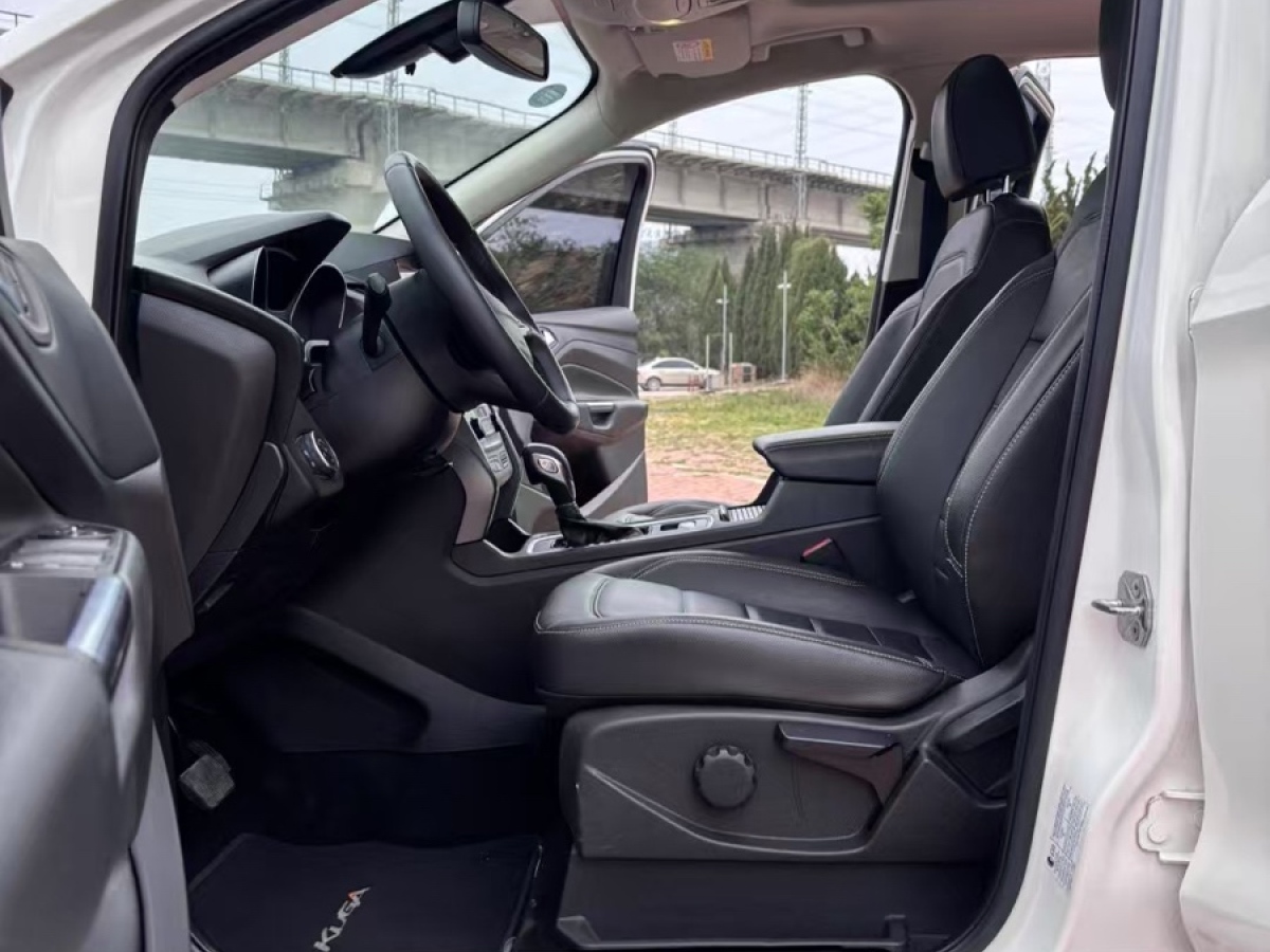 Ford Kuga 2017 car image #5