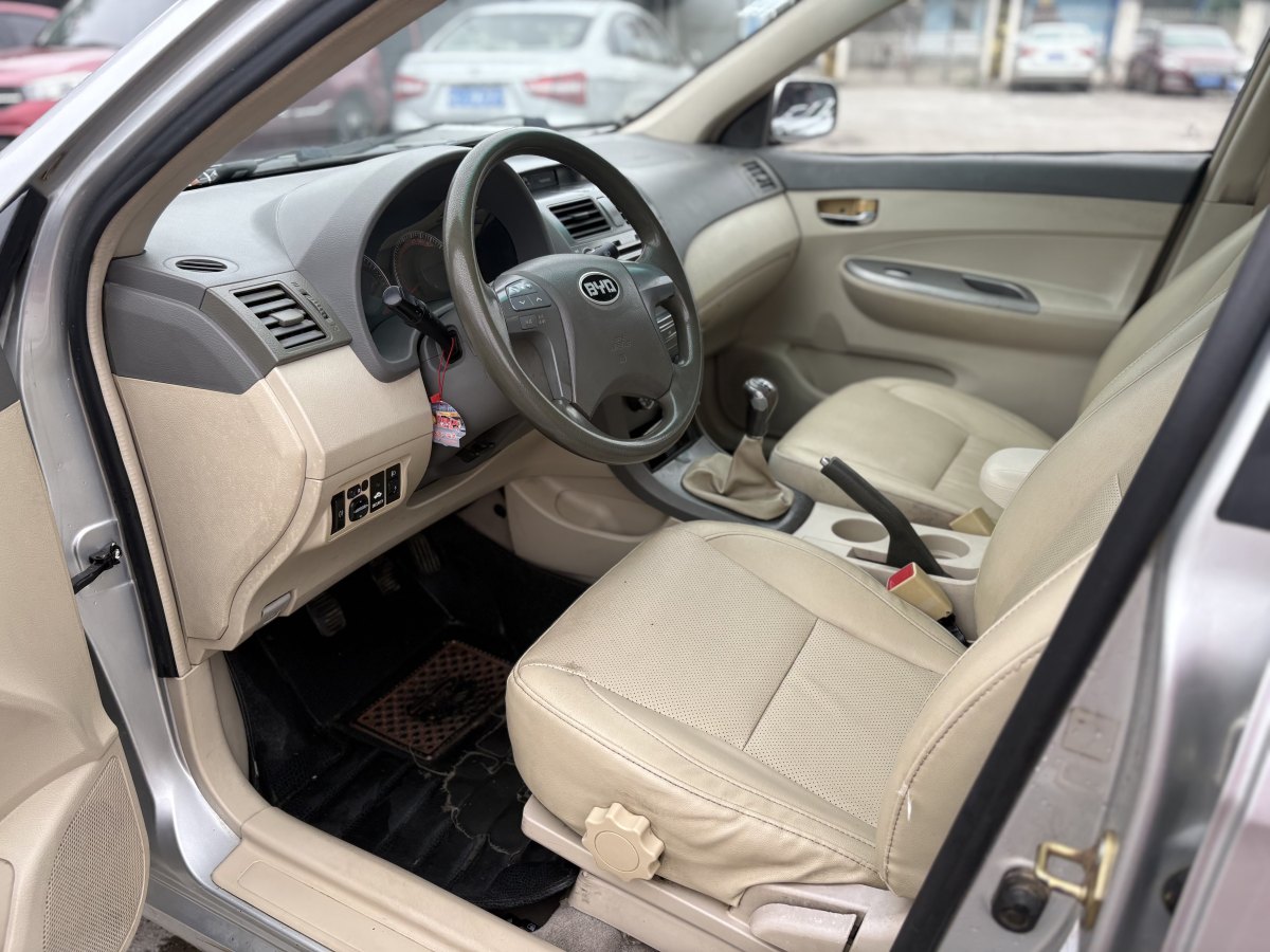 BYD L3 2017 car image #5