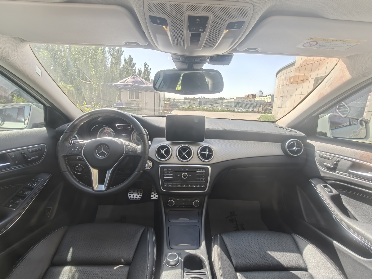 Mercedes-Benz GLA Class (Imported) 2016 car image #5