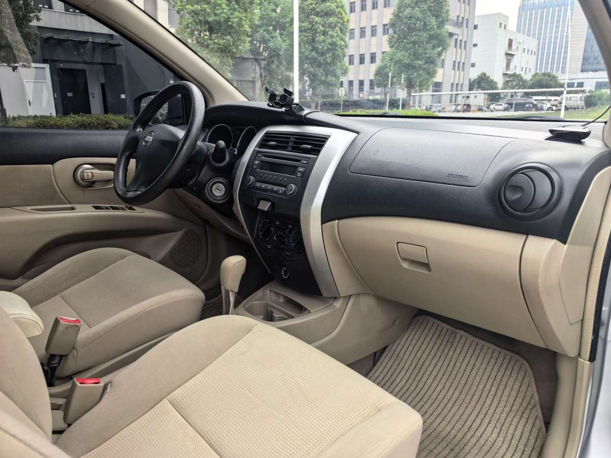 日产 骊威 2013 汽车图片 #5