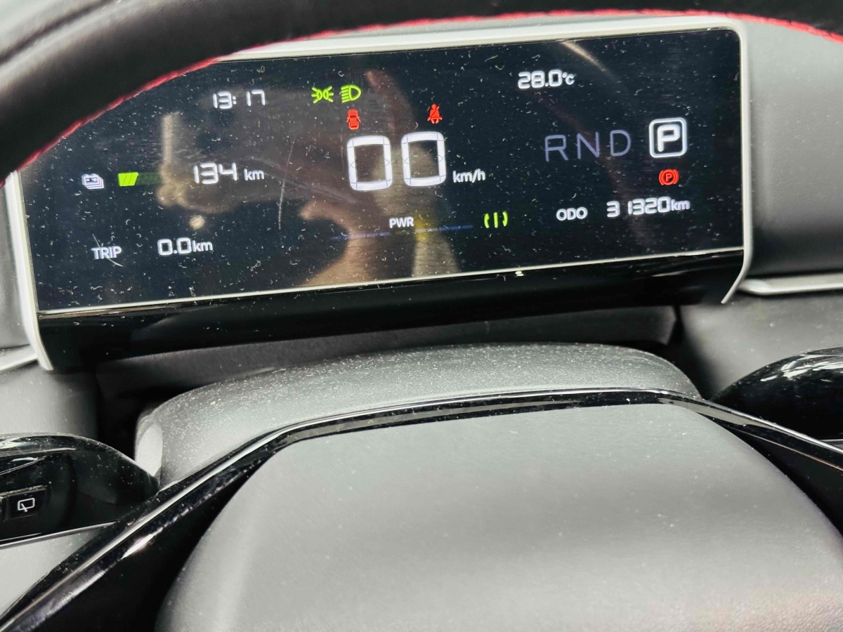 哪吒汽车 哪吒X 2023 汽车图片 #5