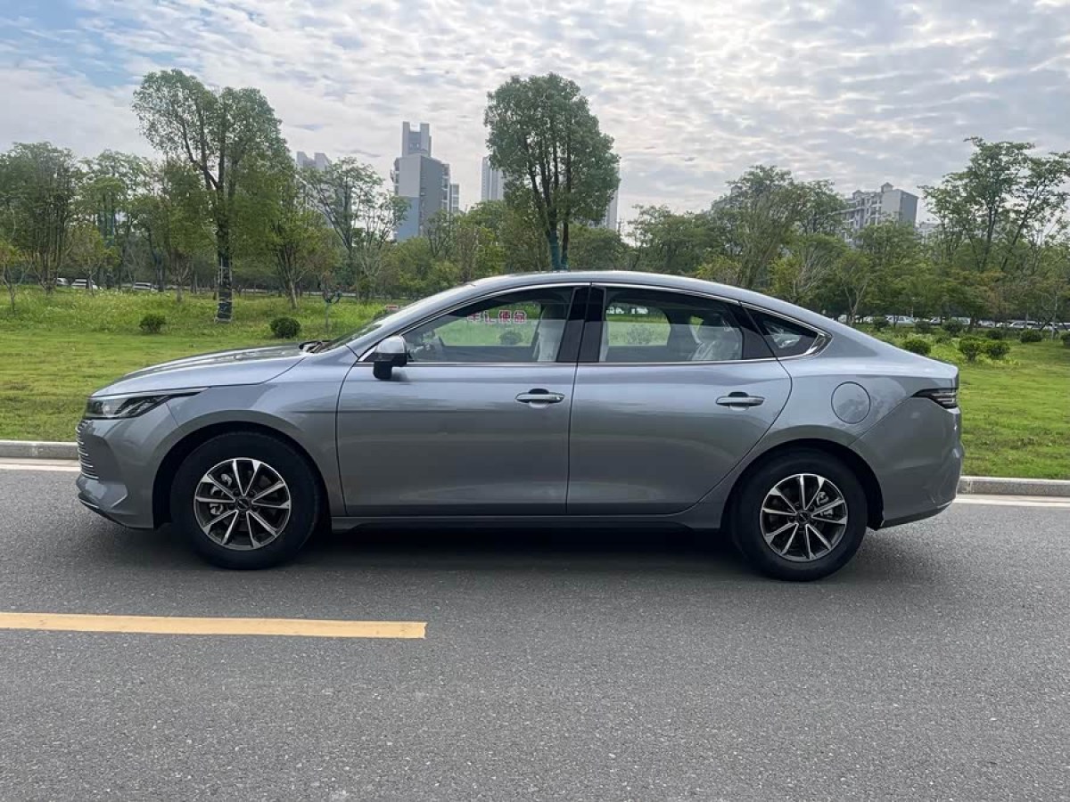 比亚迪 驱逐舰05 2025 汽车图片 #5