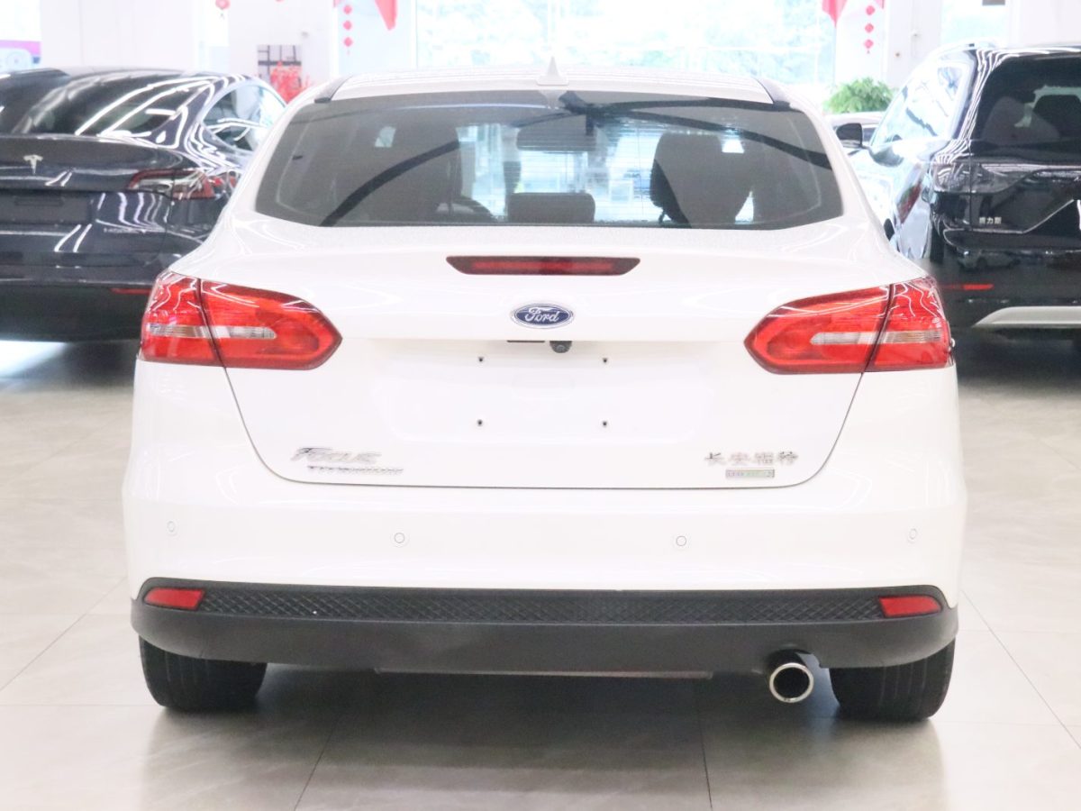 Ford Focus (Imported) 2017 #5 Ford Focus (Imported) 2017 car image #5