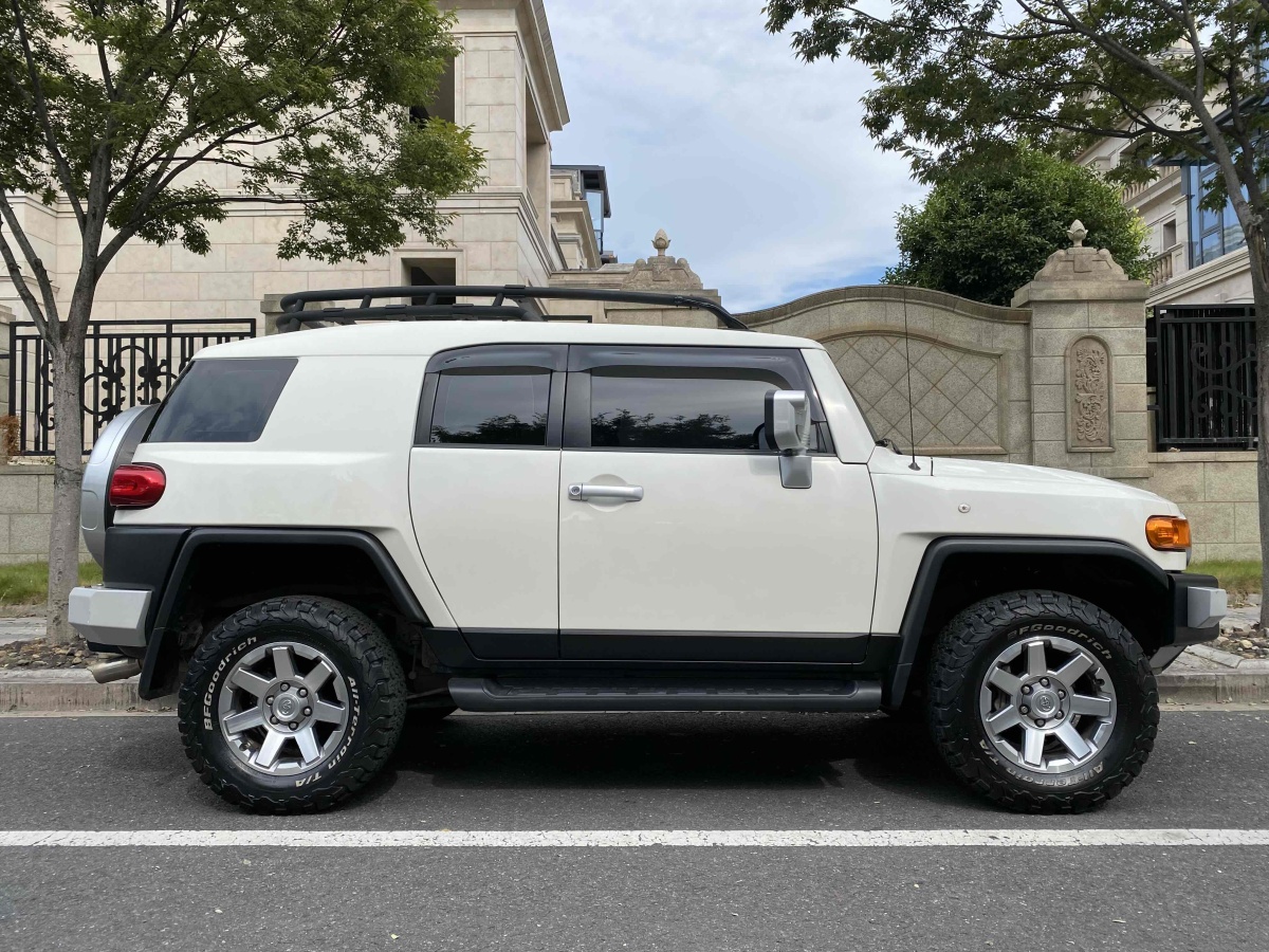 Toyota FJ Cruiser 2019 car image #5
