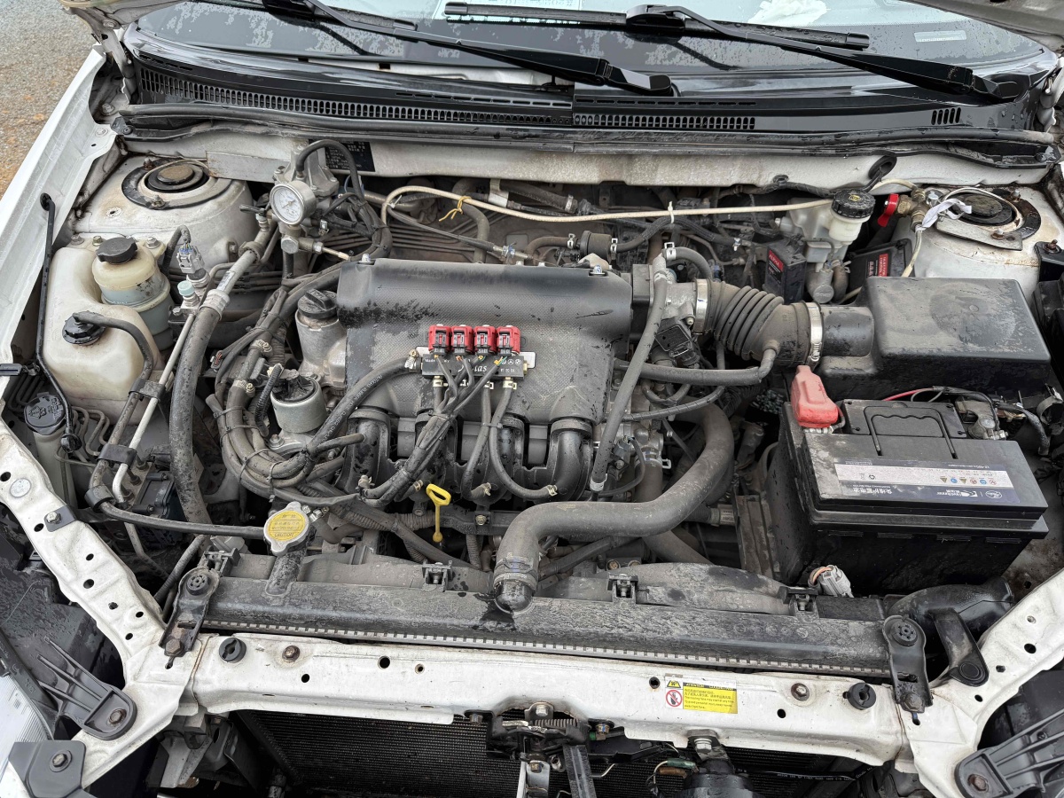 BYD L3 2015 car image #5