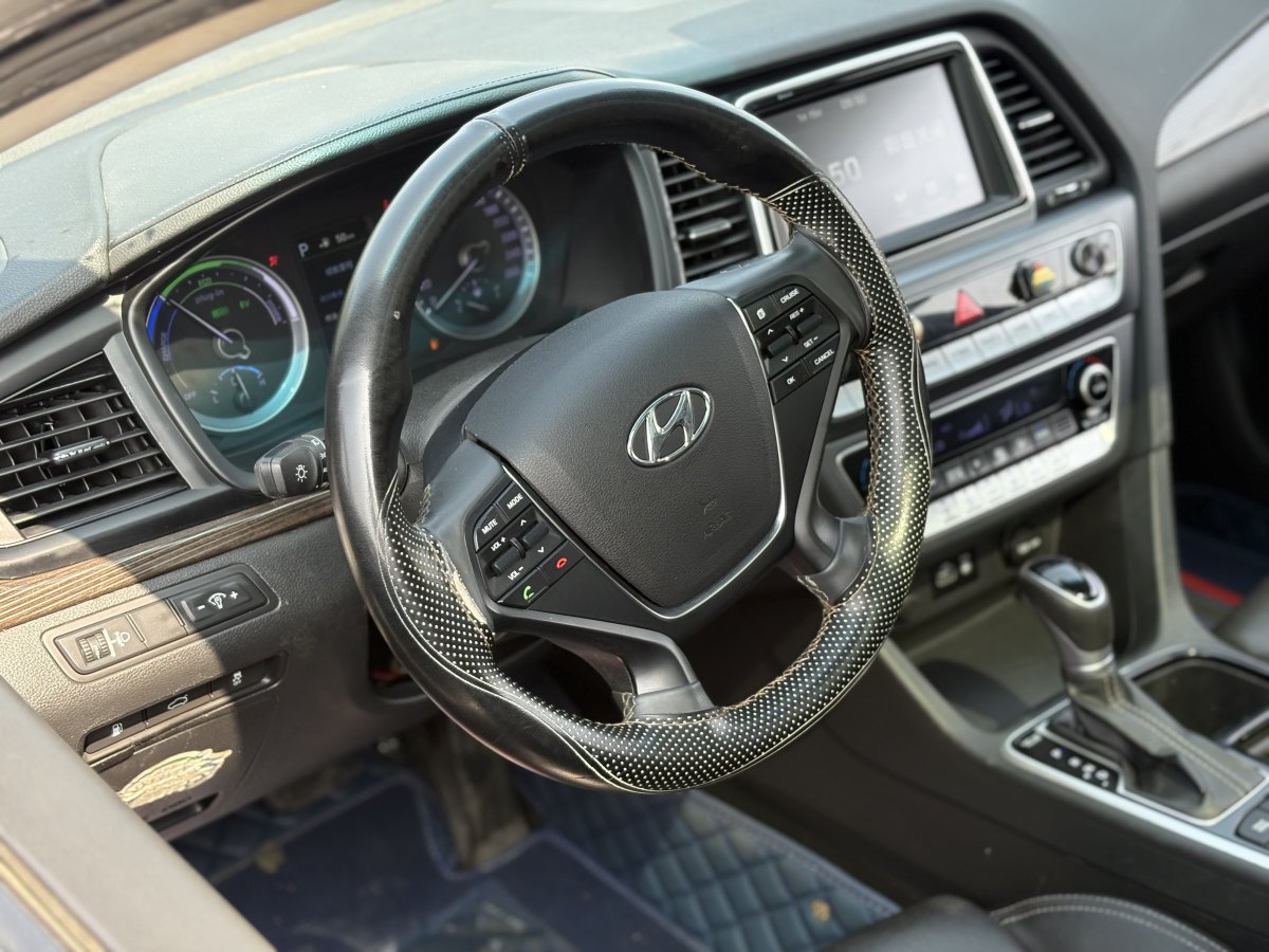 Hyundai Sonata PHEV 2021 изображение автомобиля #5