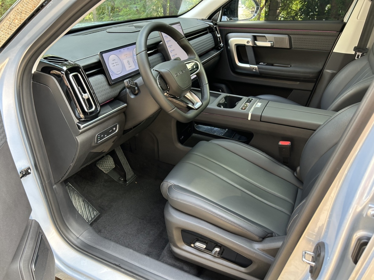 Chery Exploration 06 C-DM 2025 immagine di auto #5