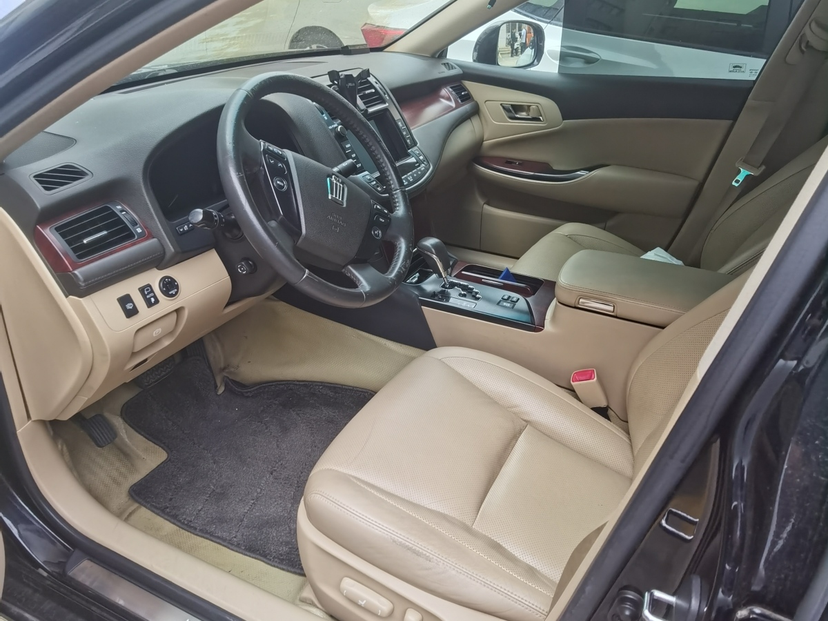 丰田 皇冠 2010 汽车图片 #5