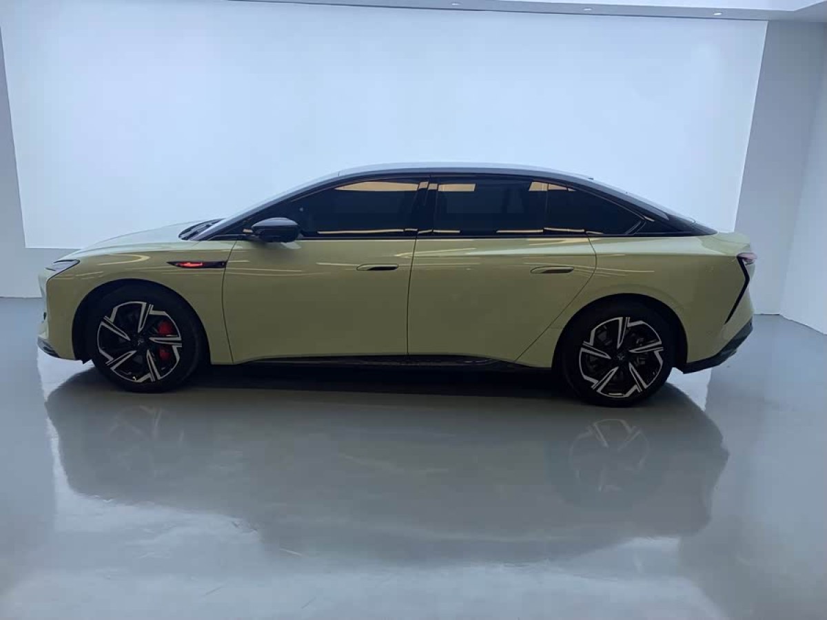 HongQi EH7 2024 #5 HongQi EH7 2024 car image #5