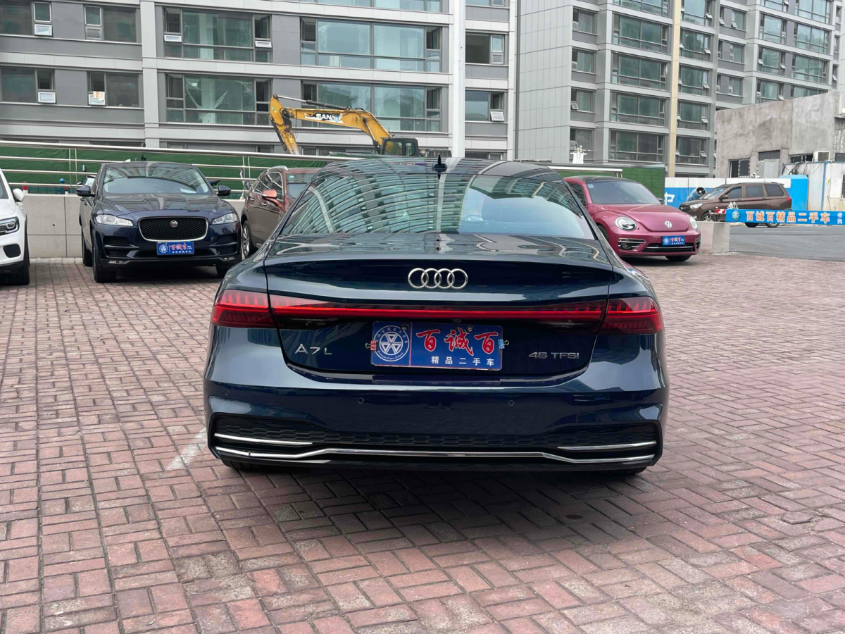 Audi Q6L Sportback e-tron 2023 car image #5