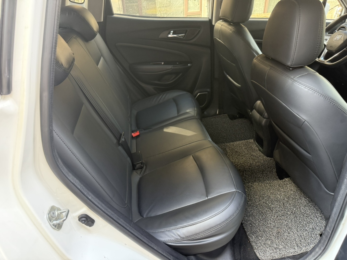 Changan CS15 EV 2019 car image #5