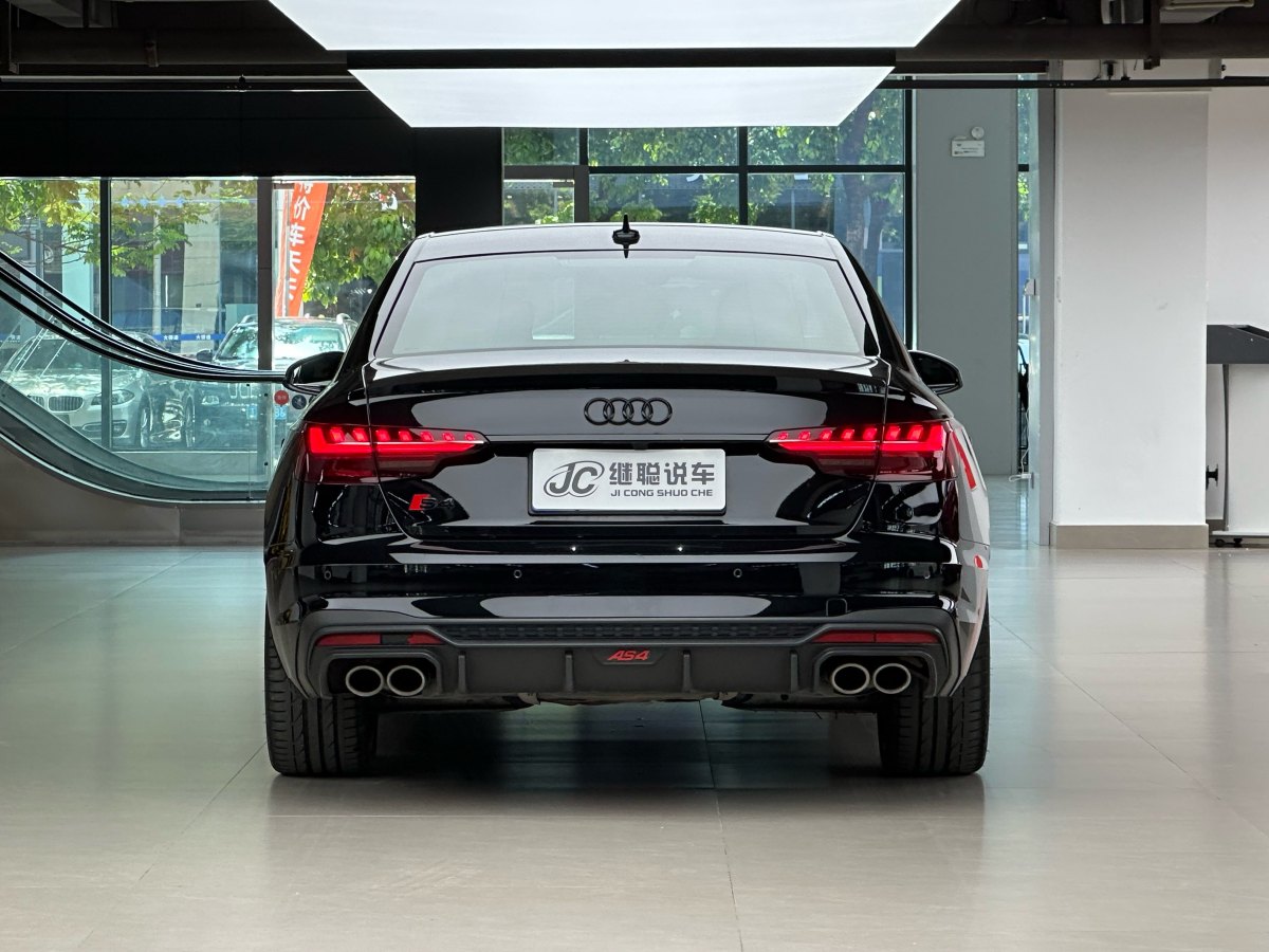 Audi S4 2023 car image #5
