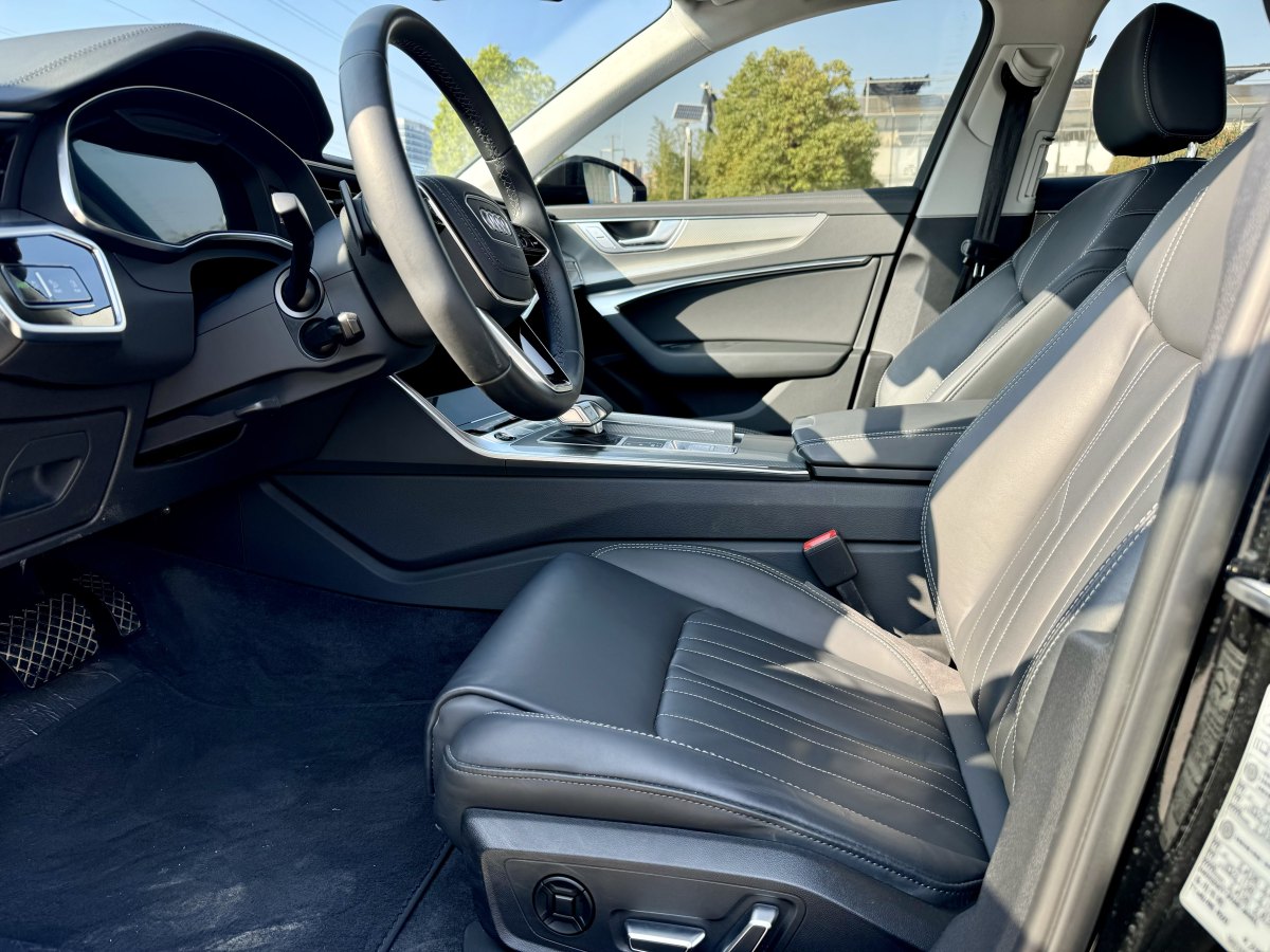 Audi A6L e-tron 2023 #5 Audi A6L e-tron 2023 car image #5