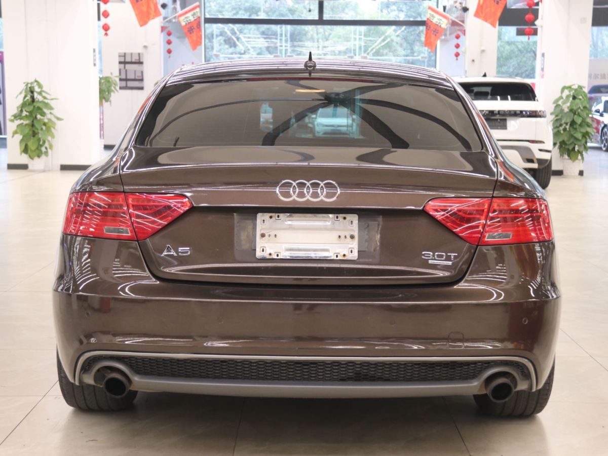 Audi Q6L Sportback e-tron 2012 immagine di auto #5