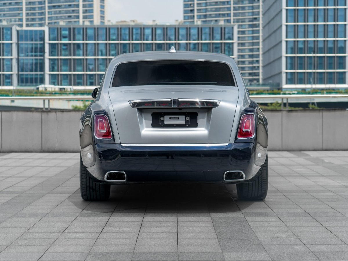 劳斯莱斯 幻影 2023 汽车图片 #5