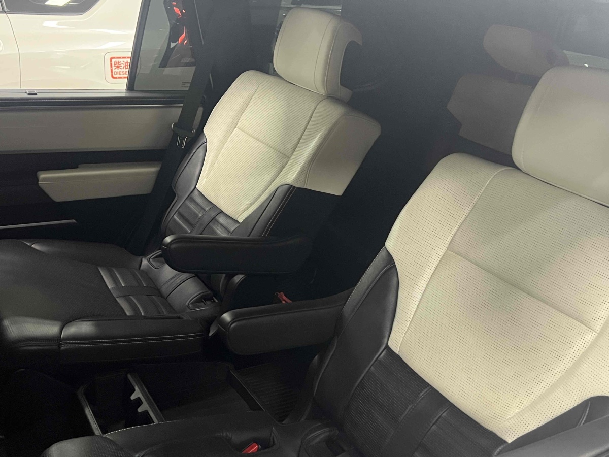 Toyota Sequoia 2023 #5 Toyota Sequoia 2023 imagen de coche #5