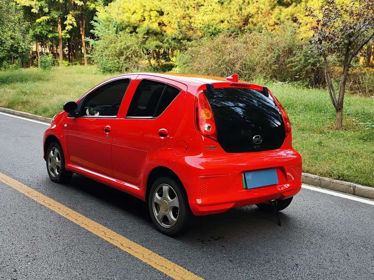 BYD e1 2019 car image #5