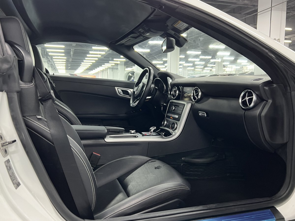 Mercedes-Benz SLC Class 2017 car image #5