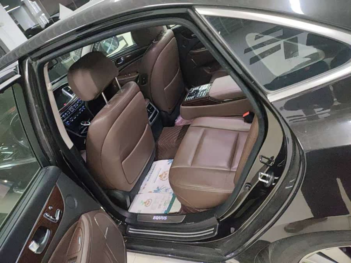 Hyundai Equus 2014 immagine di auto #5