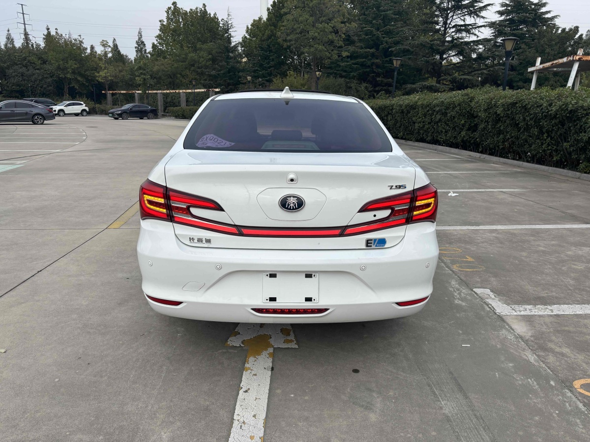 BYD Qin New Energy 2018 #5 BYD Qin New Energy 2018 car image #5