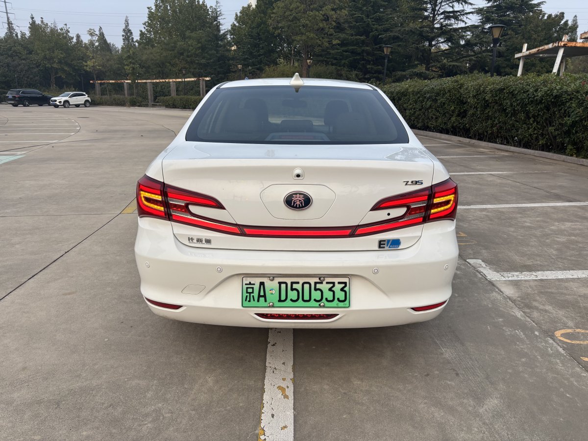 BYD Qin New Energy 2018 #5 BYD Qin New Energy 2018 car image #5