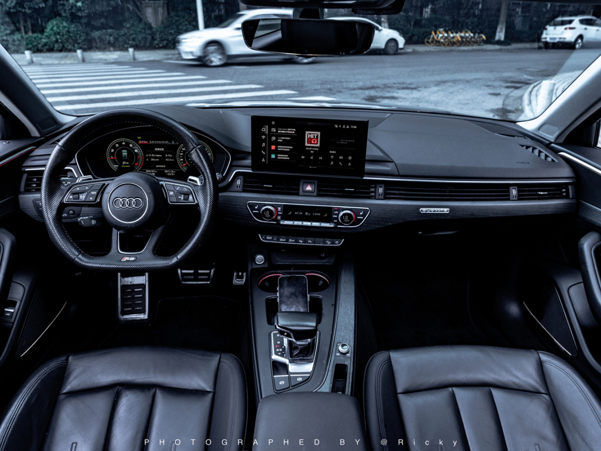 Audi A4 2020 car image #5