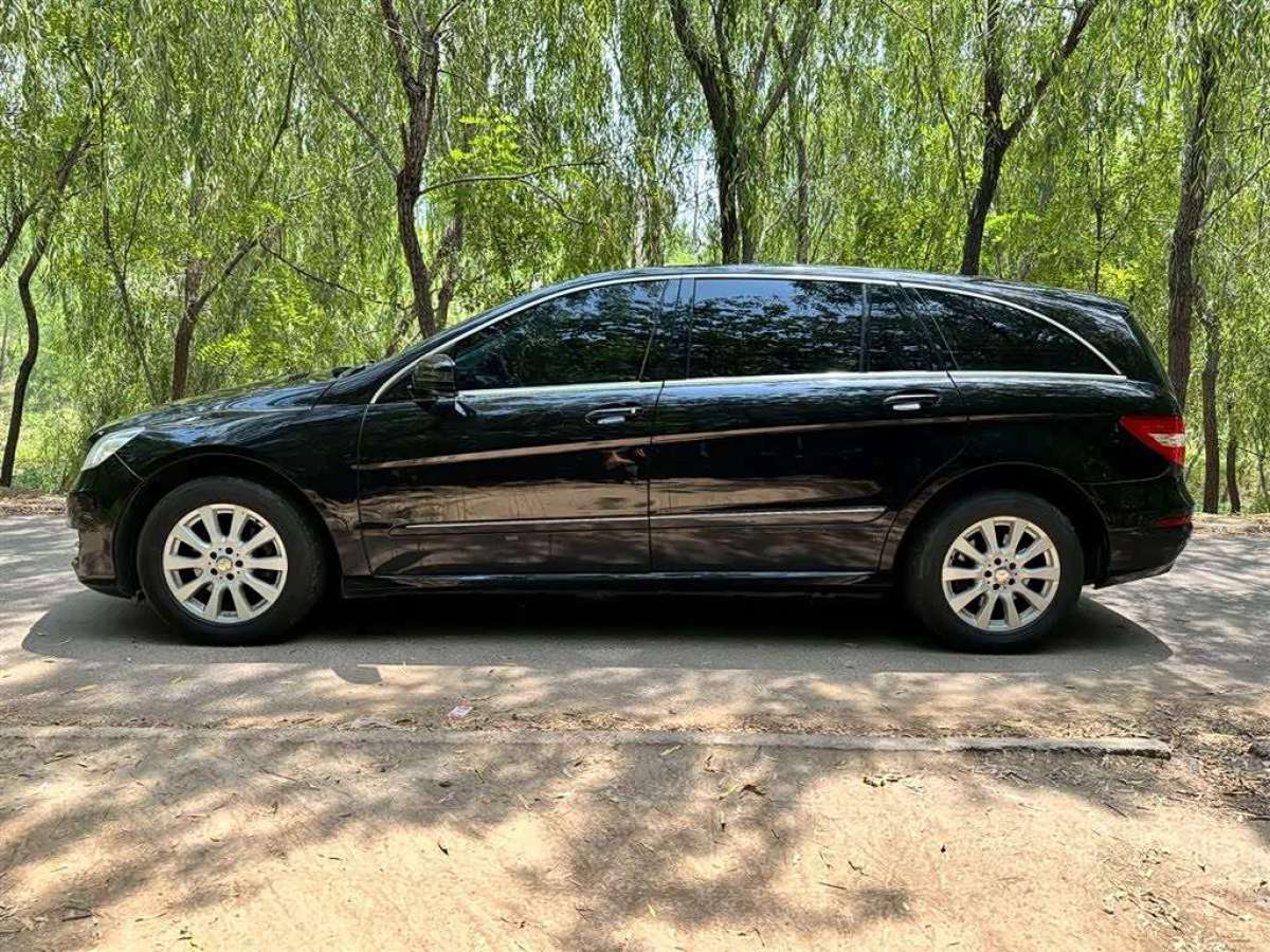 Mercedes-Benz R Class 2016 car image #5