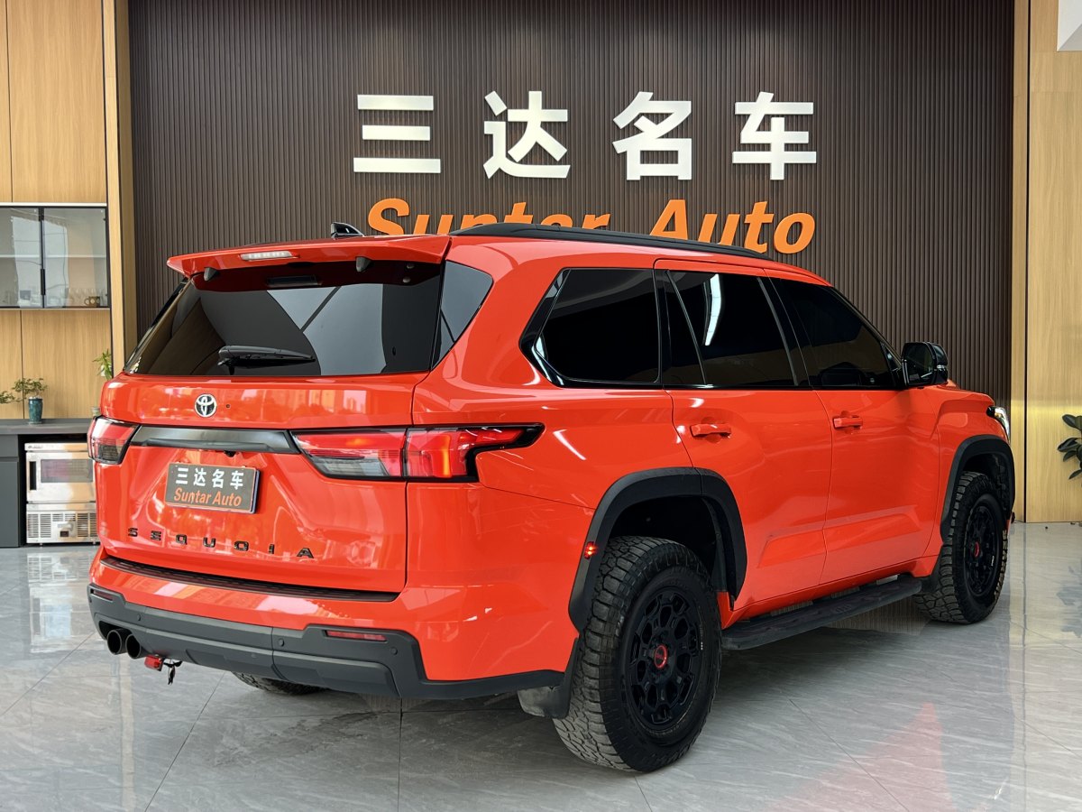 Toyota Sequoia 2024 #5 Toyota Sequoia 2024 imagen de coche #5