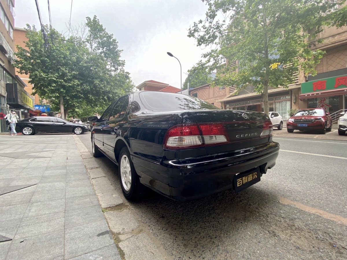 Nissan Cefiro 2000 immagine di auto #5