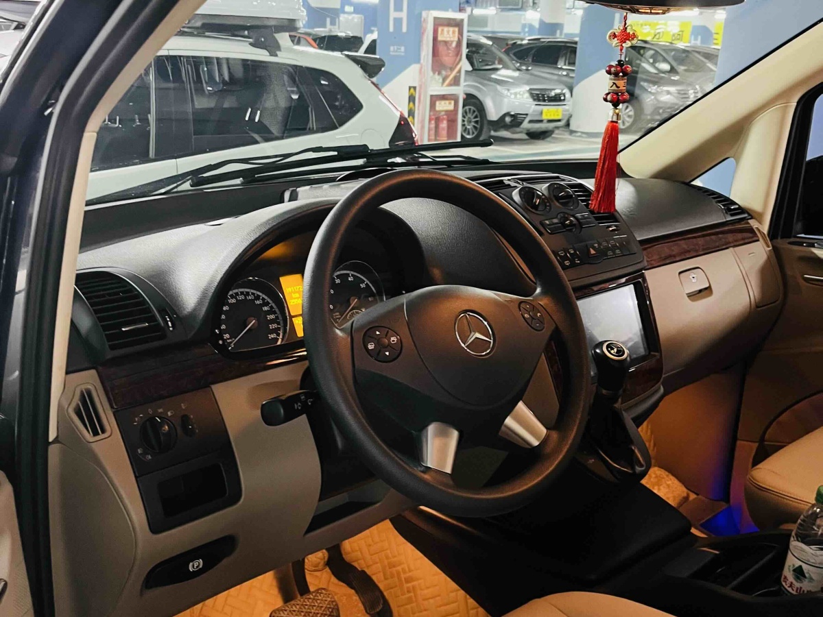 Mercedes-Benz Viano (Imported) 2014 #5 Mercedes-Benz Viano (Imported) 2014 car image #5