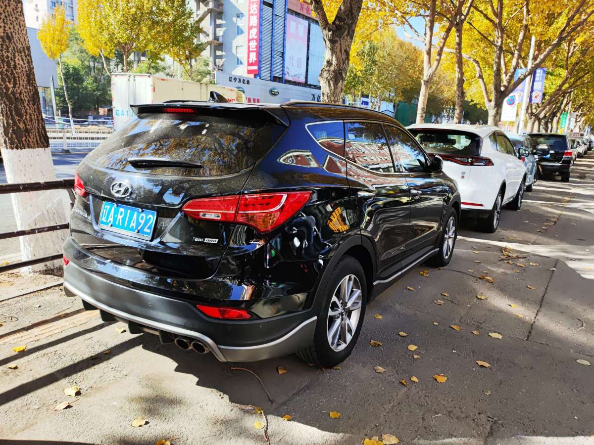 Hyundai Grand Santa Fe 2013 #5 Hyundai Grand Santa Fe 2013 car image #5