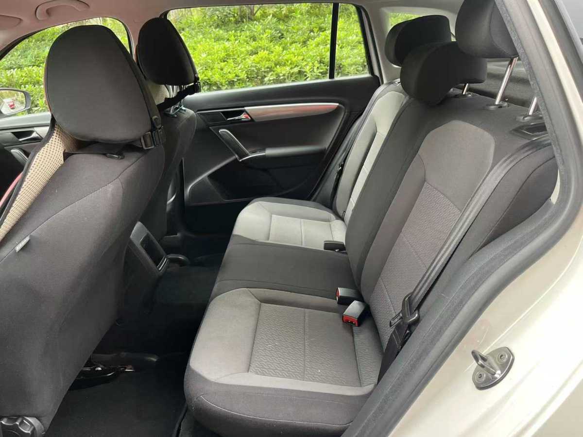 Volkswagen Gran Lavida 2015 car image #5