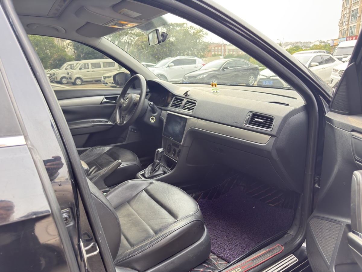 Volkswagen Lavida 2014 car image #5