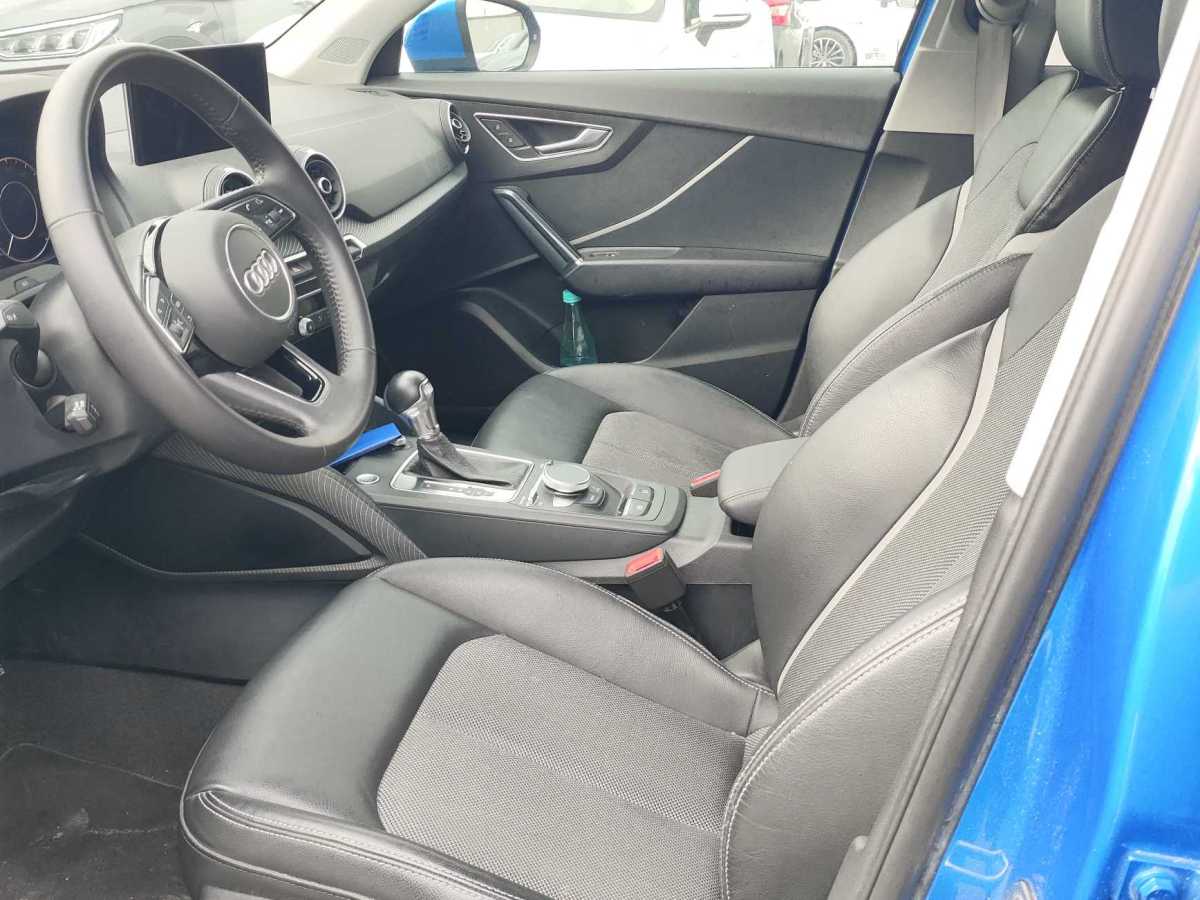 Audi Q2L e-tron 2021 car image #5