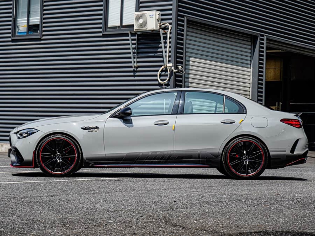 Mercedes-Benz C AMG New Energy 2025 изображение автомобиля #5