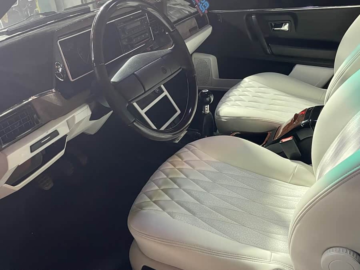 Volkswagen Santana Classic 2009 #5 Volkswagen Santana Classic 2009 صورة سيارة #5