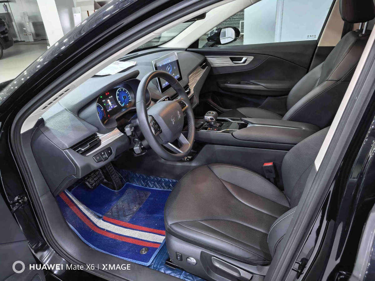 HongQi E-QM5 2024 car image #5