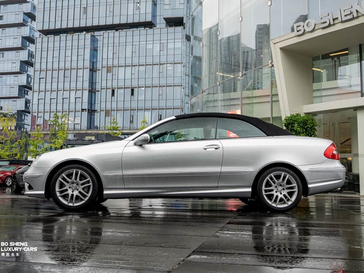 Mercedes-Benz CLK Class 2009 #5 Mercedes-Benz CLK Class 2009 car image #5