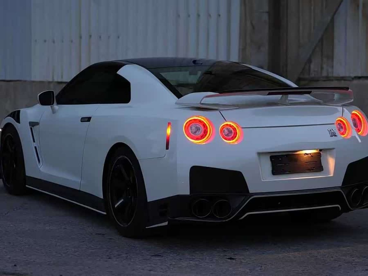 日产 日产GT-R 2017 汽车图片 #5